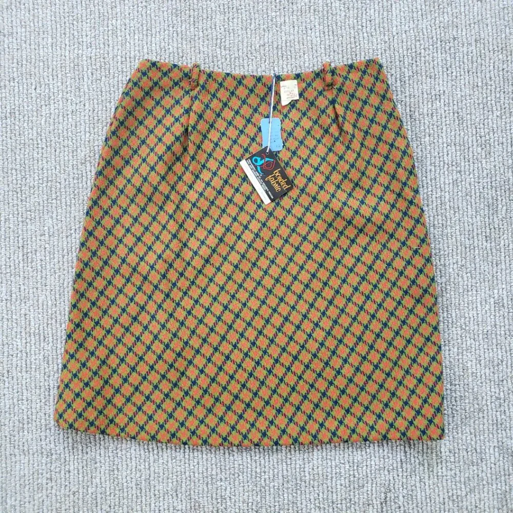 *SOLD* ๐ VINTAGE NOS 60s Wool Plaid "Tweed" Mini Skirt Deadstock - Picture 2 of 8